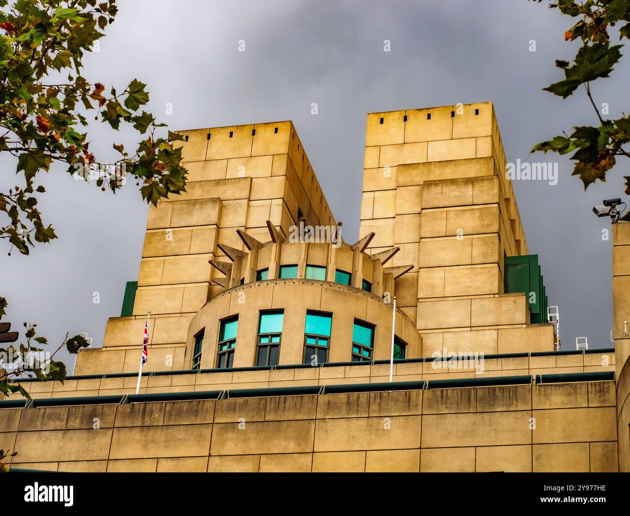 SIS Building or MI6 Building at Vauxhall Cross houses the headquarters of the British Secret Intelligence Service (SIS, MI6) - London, England Stock Photo