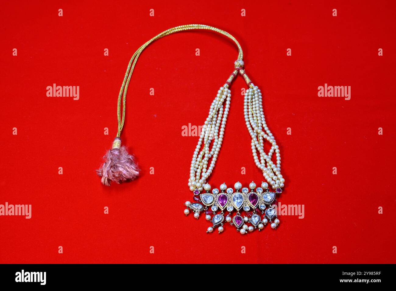 Indian womens jewellery hi-res stock photography and images - Alamy