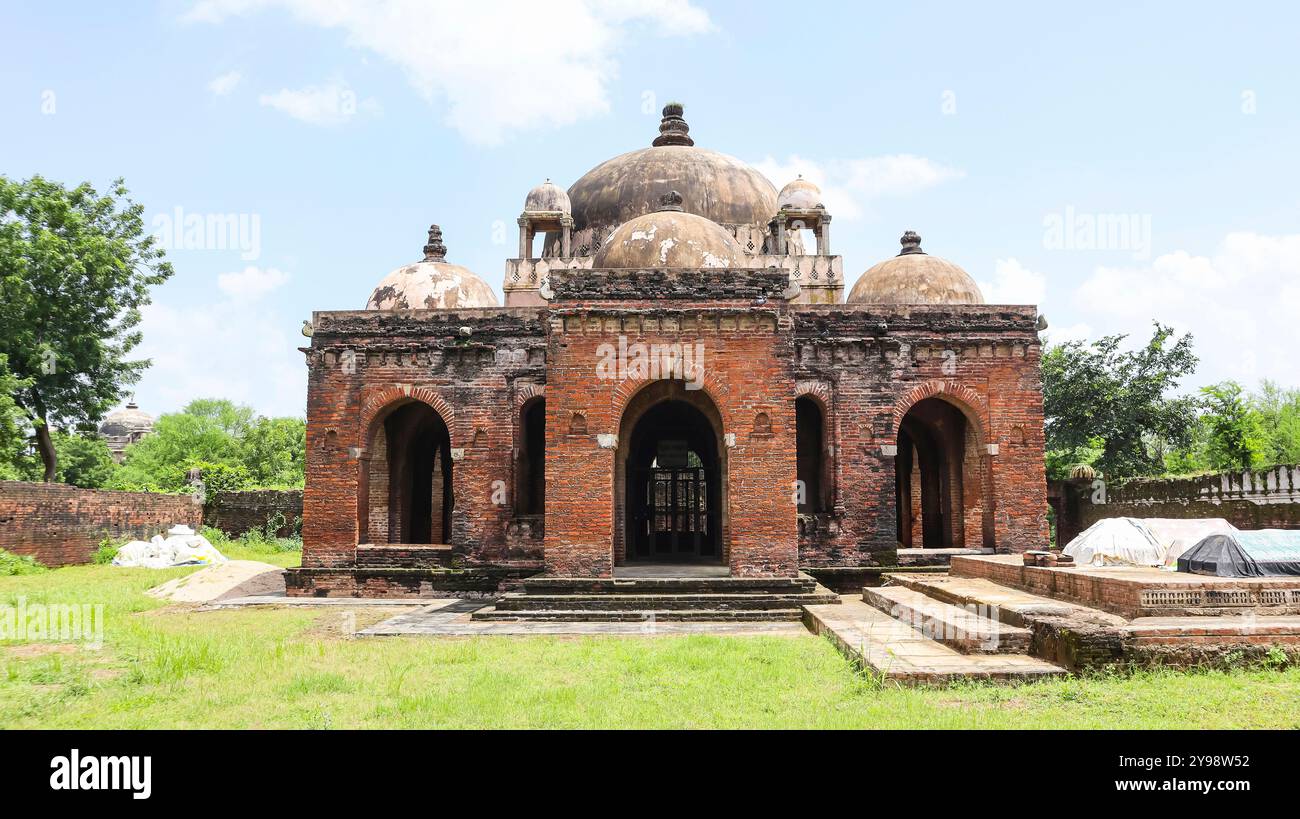Roza Rozi Tomb of Saif ud Din and Nizam ud Din near Roza Rozi Dargah, Sojali ...