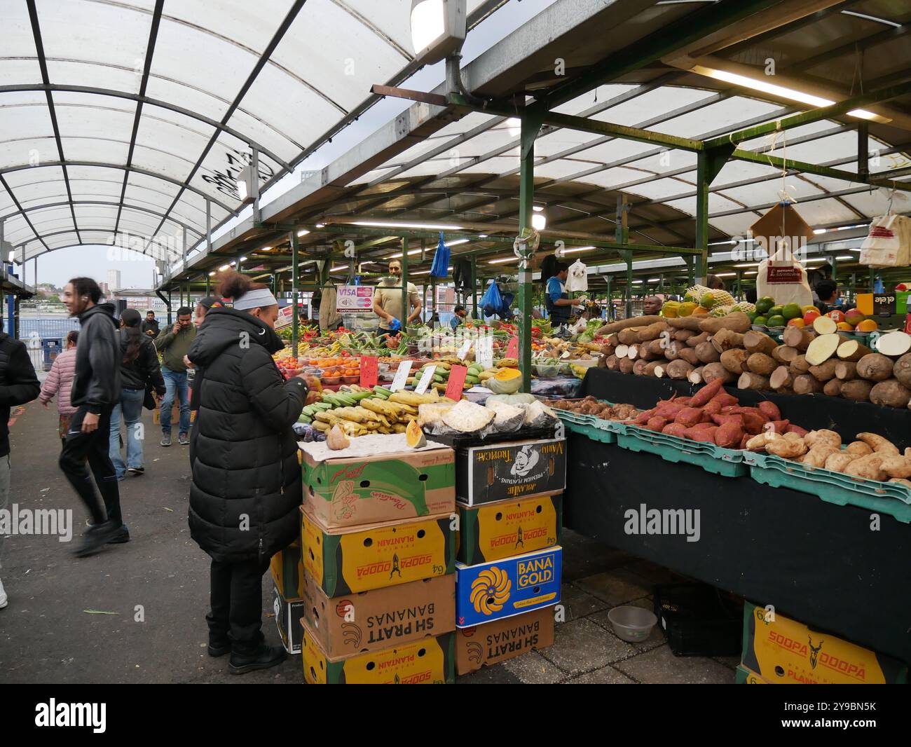 Birmingham rag market hi-res stock photography and images - Alamy