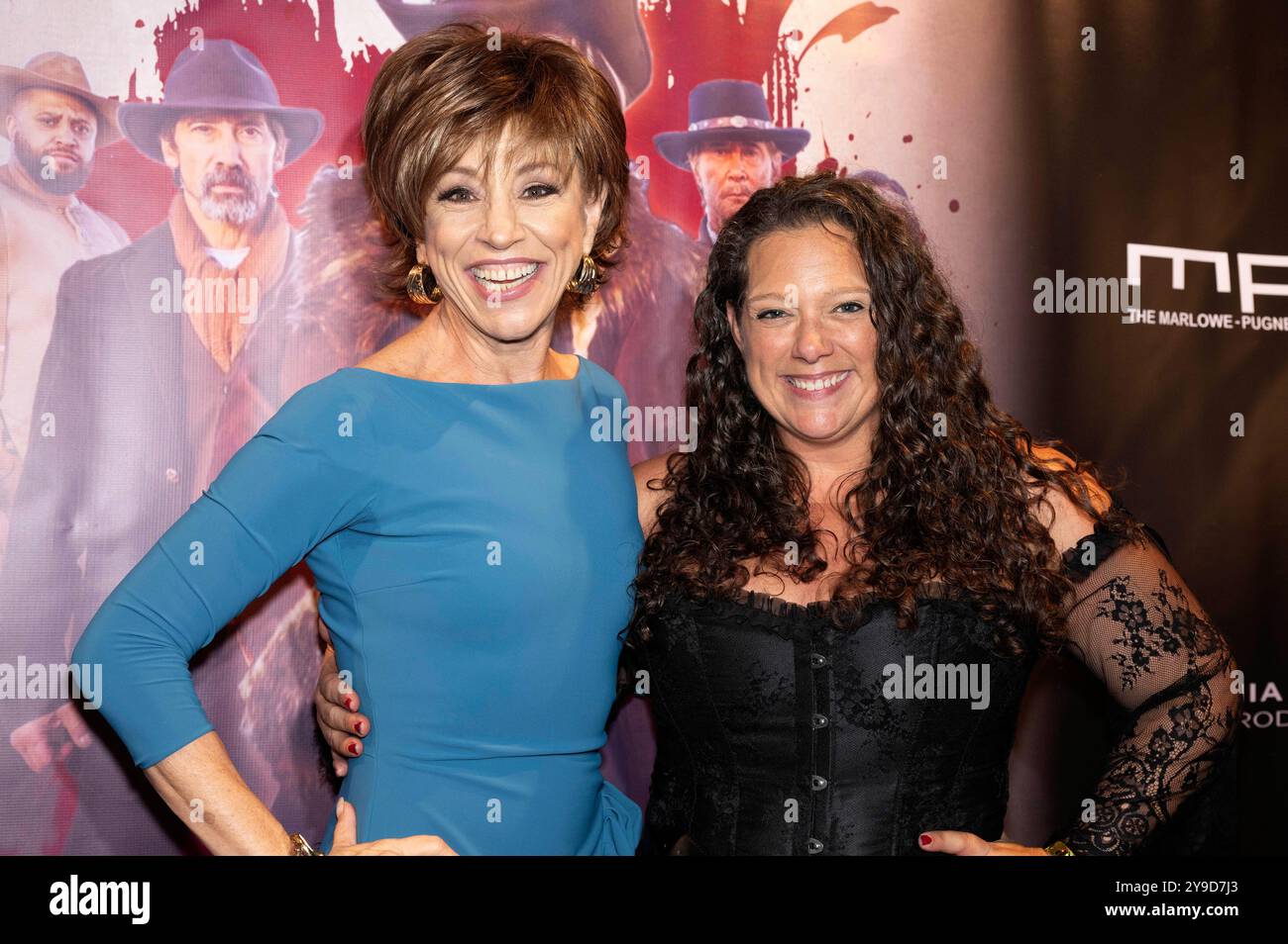 Forbes Riley und Eliza Kelley bei der Premiere des Kinofilms 'Black ...