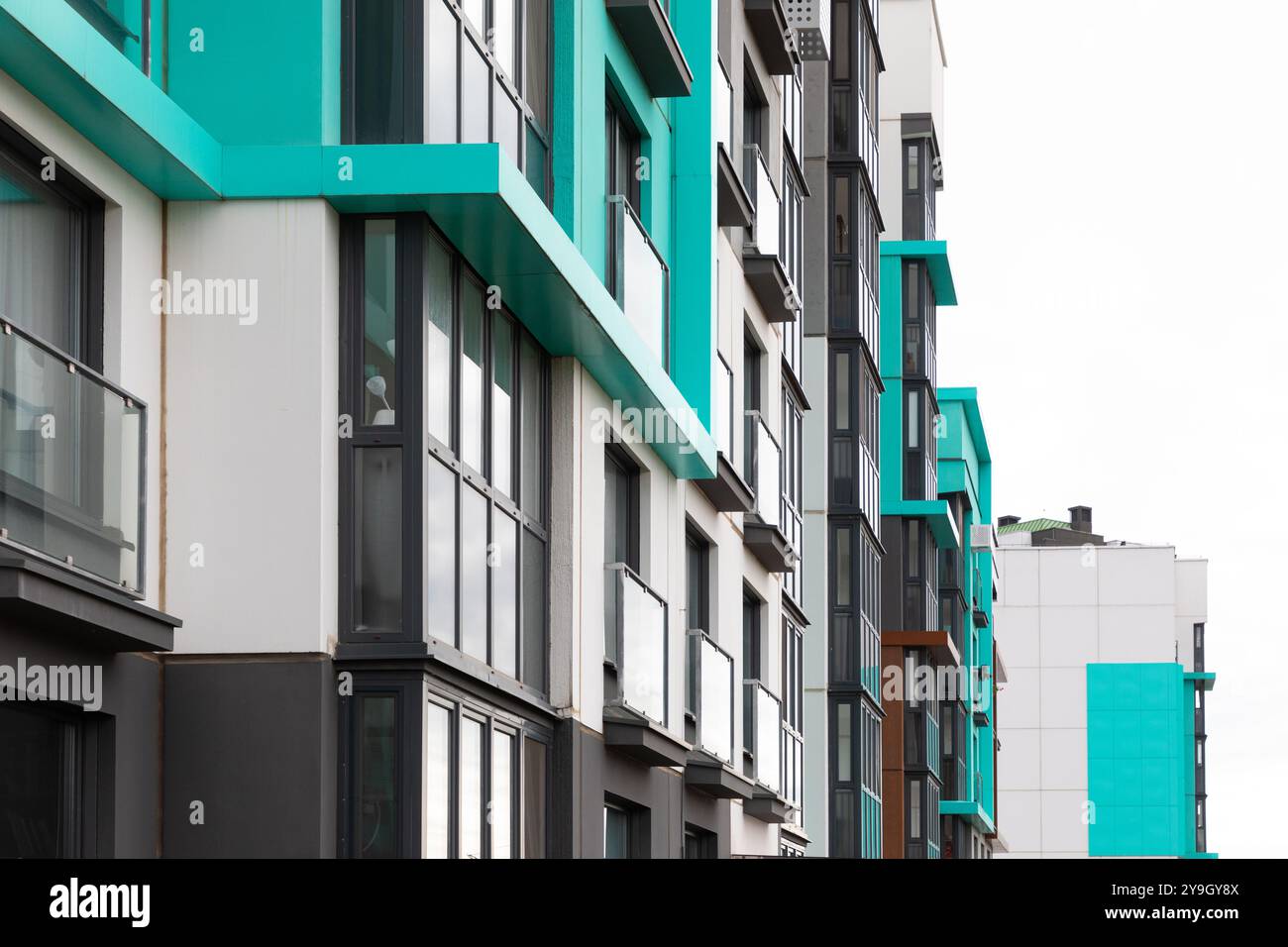 Drifting High-Income Industrial Real Estate Property Investments - Investment Opportunities High-Rise Apartments Drifting Walls