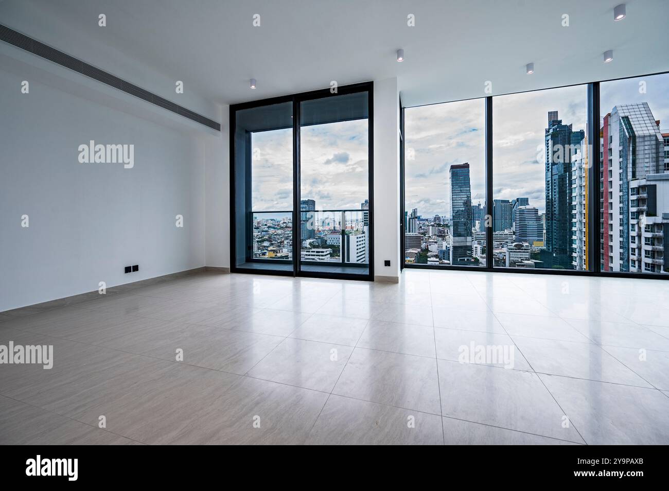 Luxury condo interior hi-res stock photography and images - Alamy, image size:1300x954