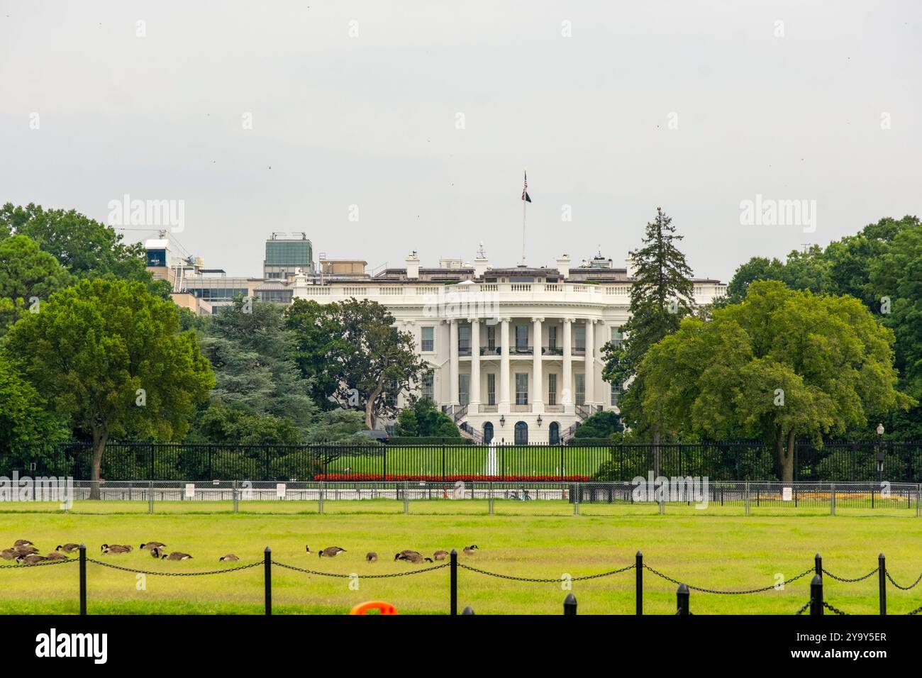 South lawn of the white house hi-res stock photography and images - Alamy
