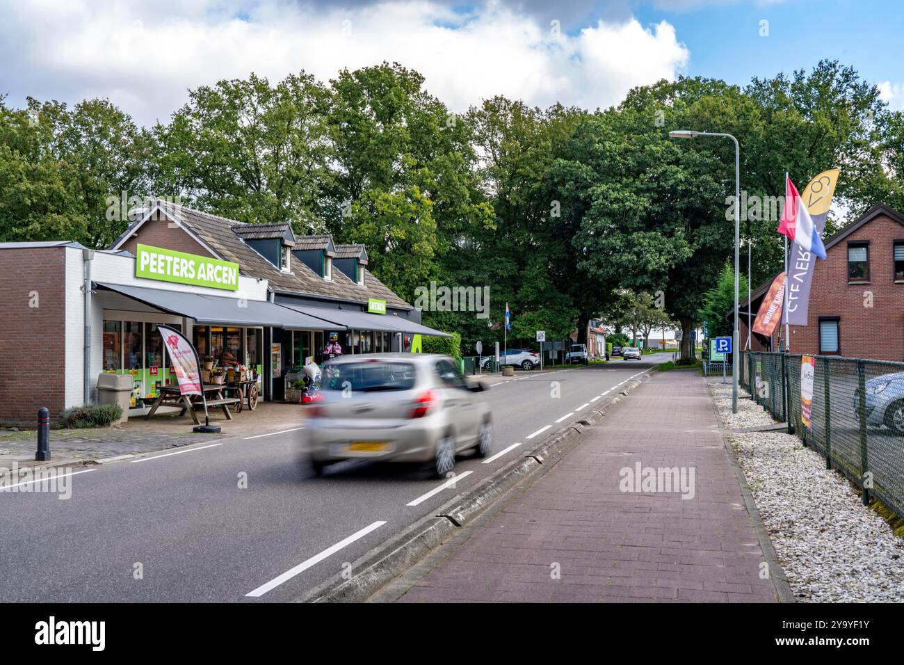 Green border, border crossing without controls, north of Straelen near Arcen NL, from the Netherlands to Germany, small supermarket and snack bar dire Stock Photo