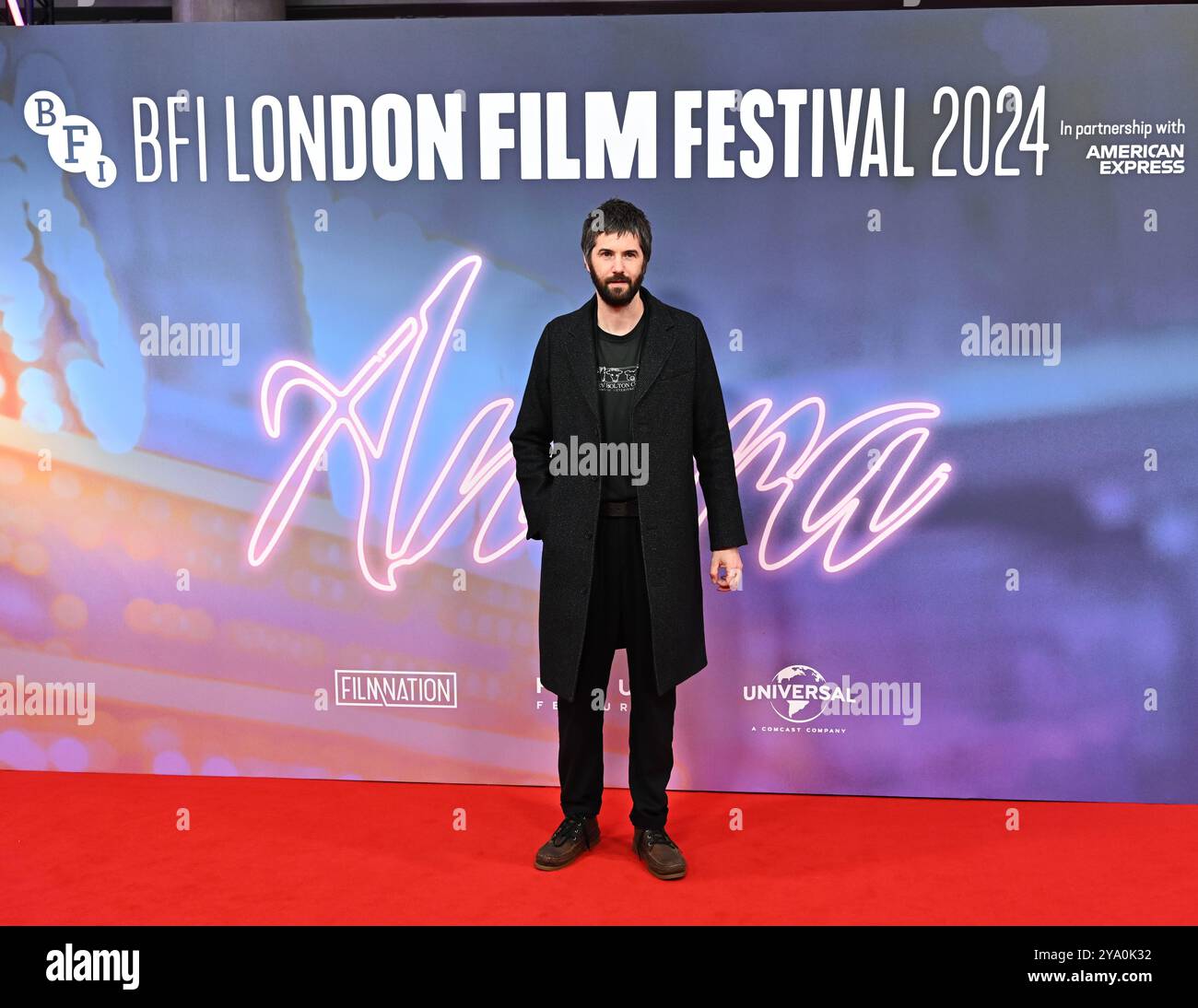 James sturgess hi-res stock photography and images - Alamy, image size:1300x1094