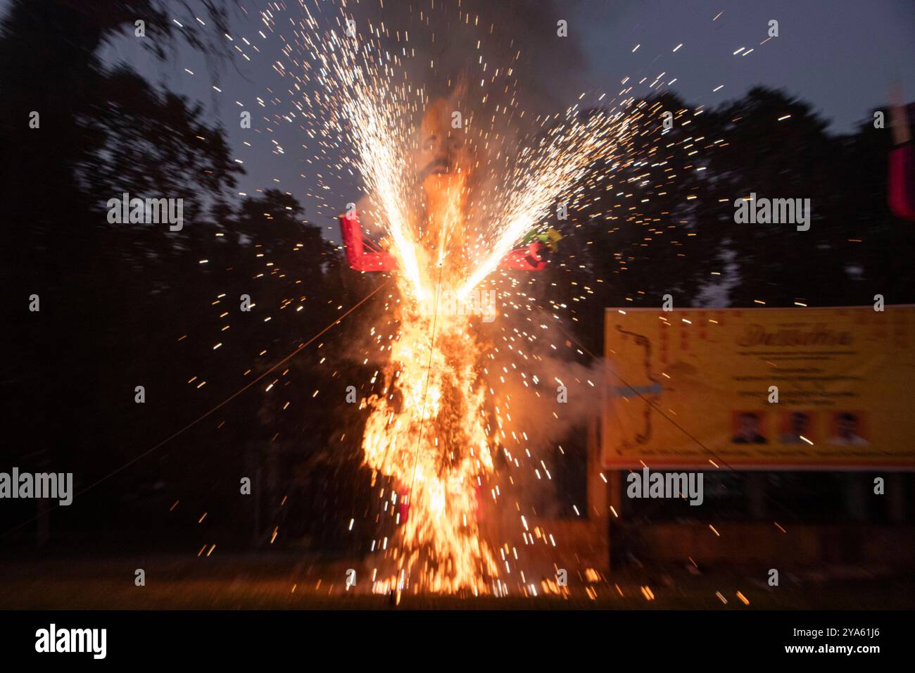 Triumph of lord rama hi-res stock photography and images - Alamy