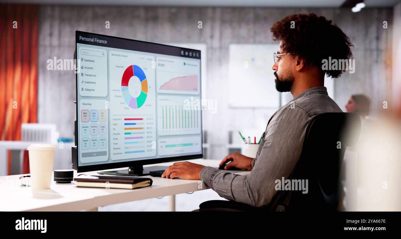 Money manager expense budget hi-res stock photography and images - Alamy