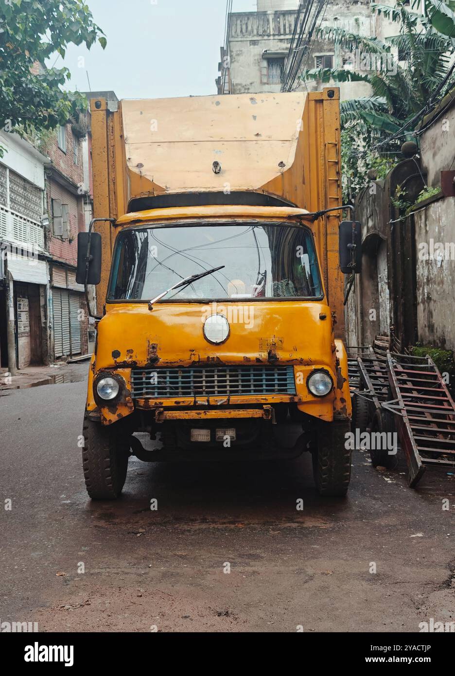 Photography truck hi-res stock photography and images - Alamy