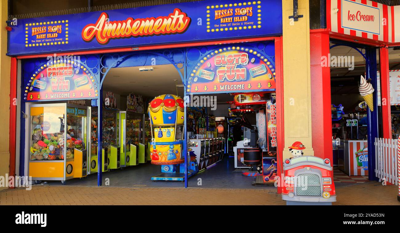 Gavin stacey arcade hi-res stock photography and images - Alamy