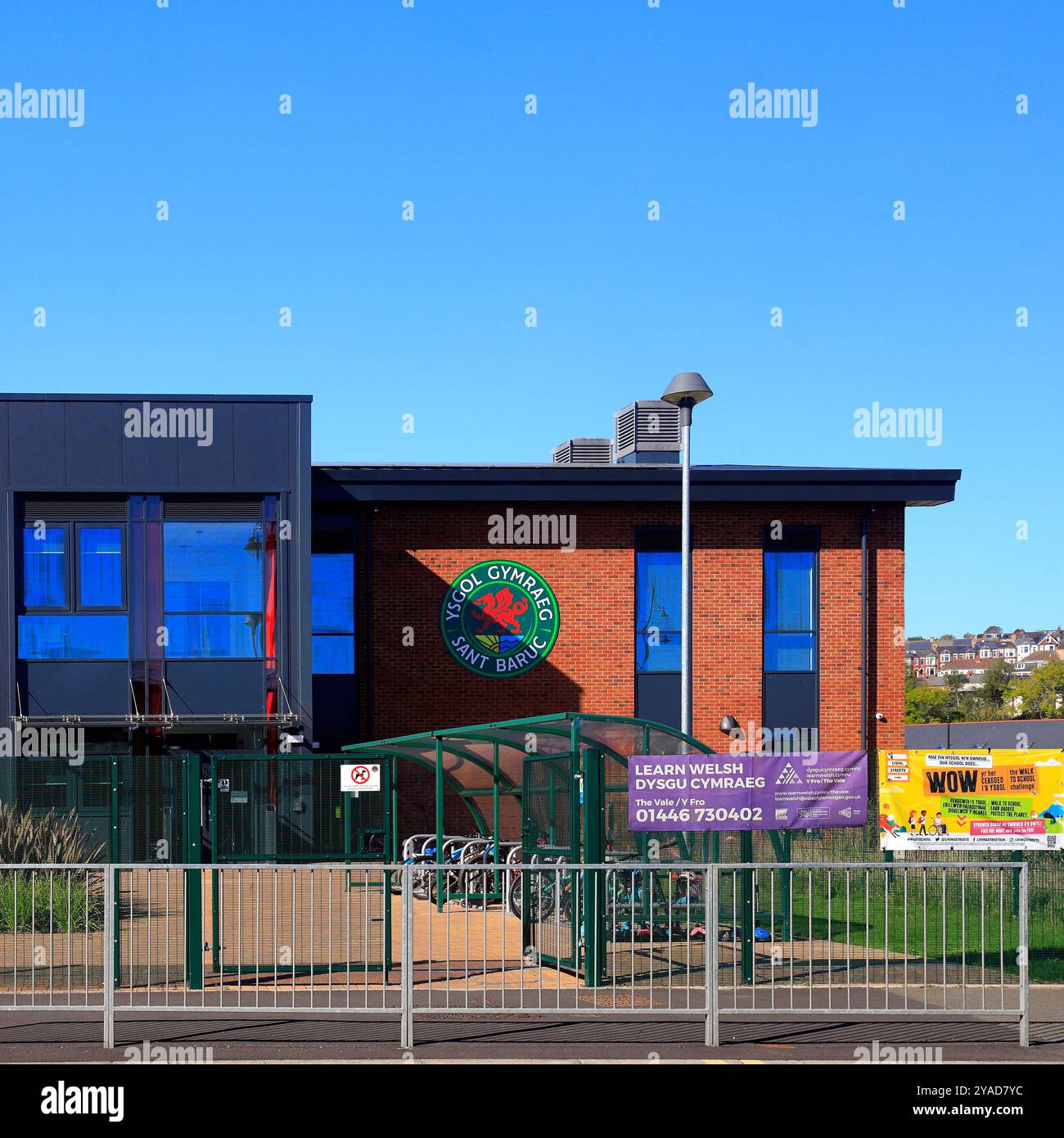 Welsh medium school hi-res stock photography and images - Alamy