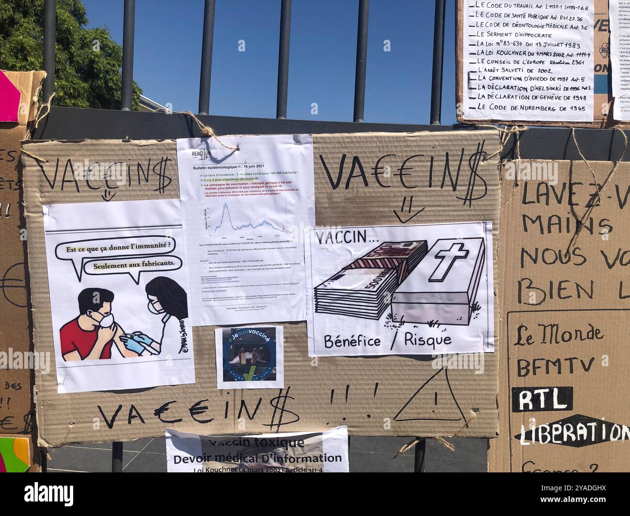 Close Up, Handwritten Posters, Anti-Vax, Anti Covid-19 Vaccination ...