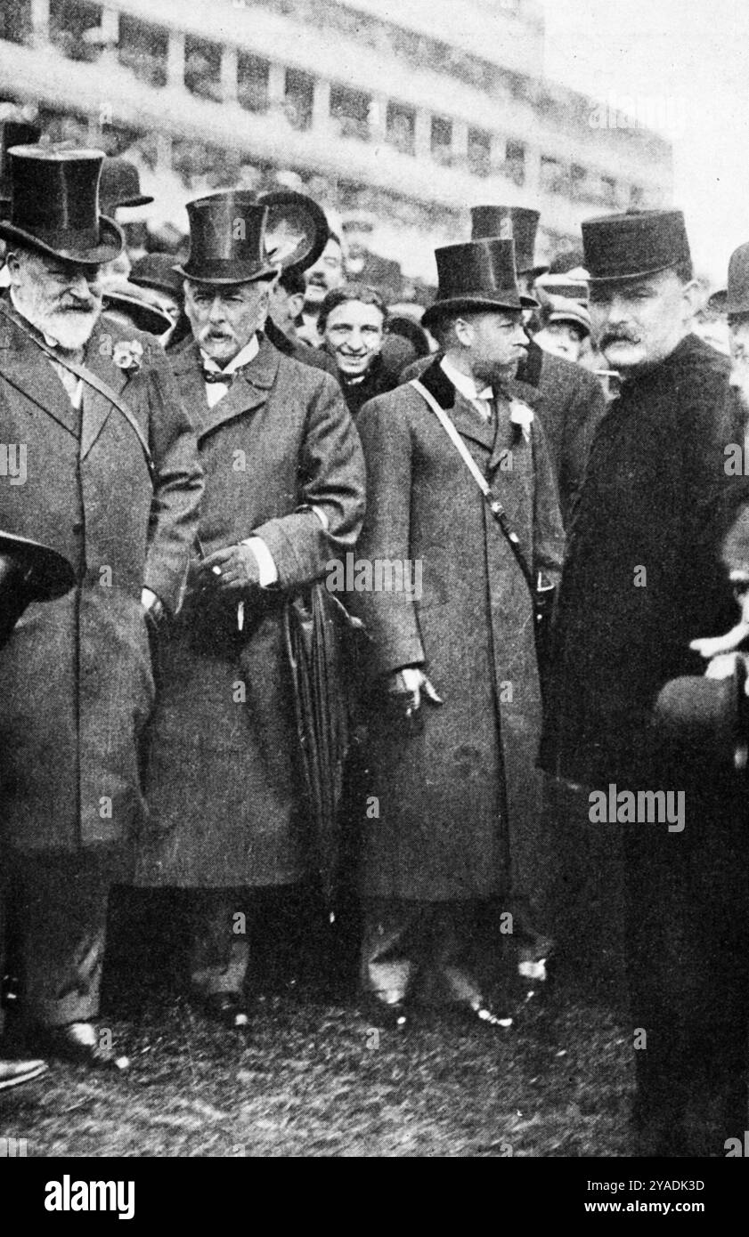 King Edward VII with the Prince of Wales, Epsom Derby, 26th May, 1909. The King's horse Minoru won the 1909 Epsom Derby. Stock Photo