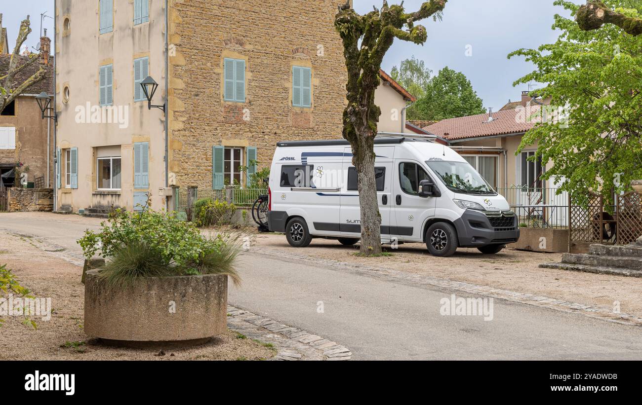 Van duc hi-res stock photography and images - Alamy