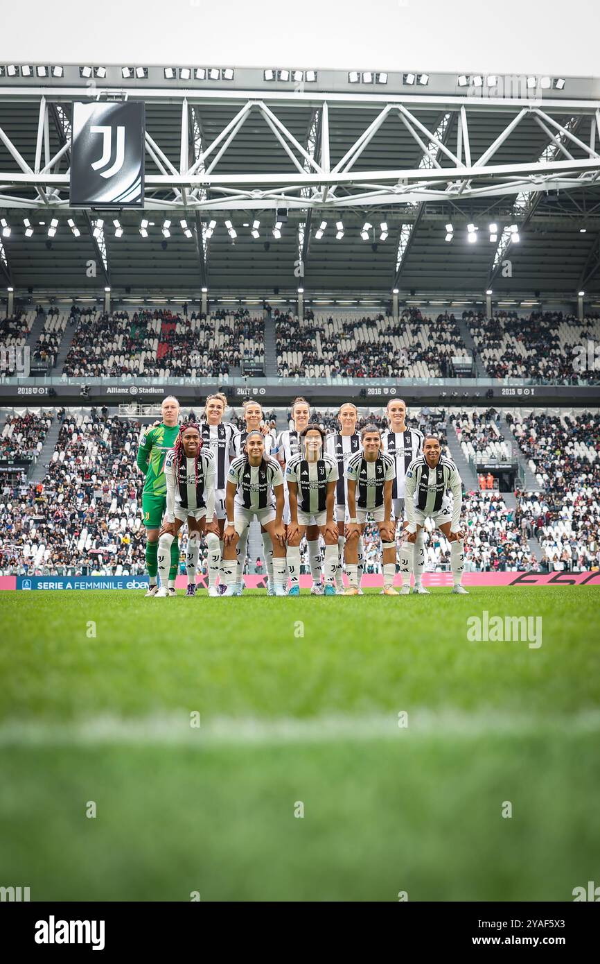 Row (l r) hi-res stock photography and images - Page 20 - Alamy