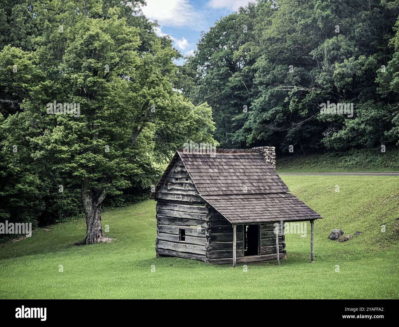 Preacher Jesse Brown's Cabin, Tomkins Knob, Blue Ridge Parkway, North Carolina, USA - Smartphone Captured Stock Image