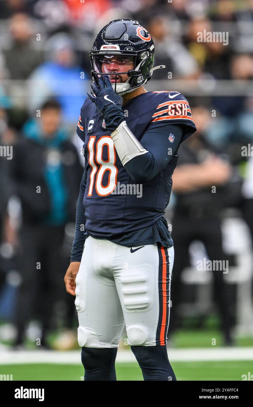 Caleb Williams of the Chicago Bears during the Week 6 match Chicago Bears vs Jacksonville Jaguars at Tottenham Hotspur Stadium, London, United Kingdom, 13th October 2024  (Photo by Craig Thomas/News Images) Stock Photo