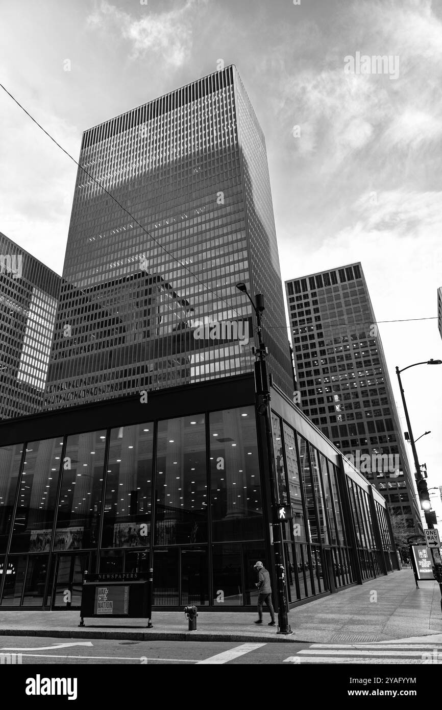 Chicago the loop buildings Black and White Stock Photos & Images - Alamy