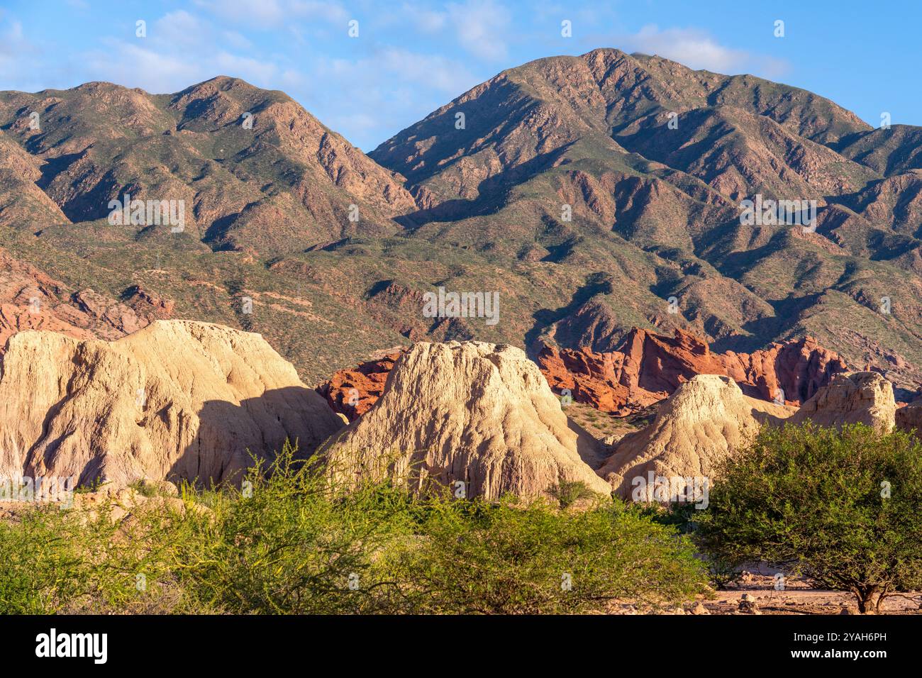 colorful-eroded-geologic-formations-in-the-quebrada-de-cafayate-in-the