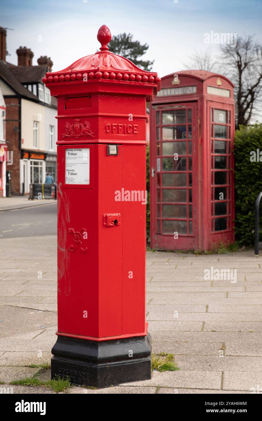 UK, England, Shropshire, Shrewsbury, Abbey Foregate, Penfold pillar box and K6 phone box Stock Photo