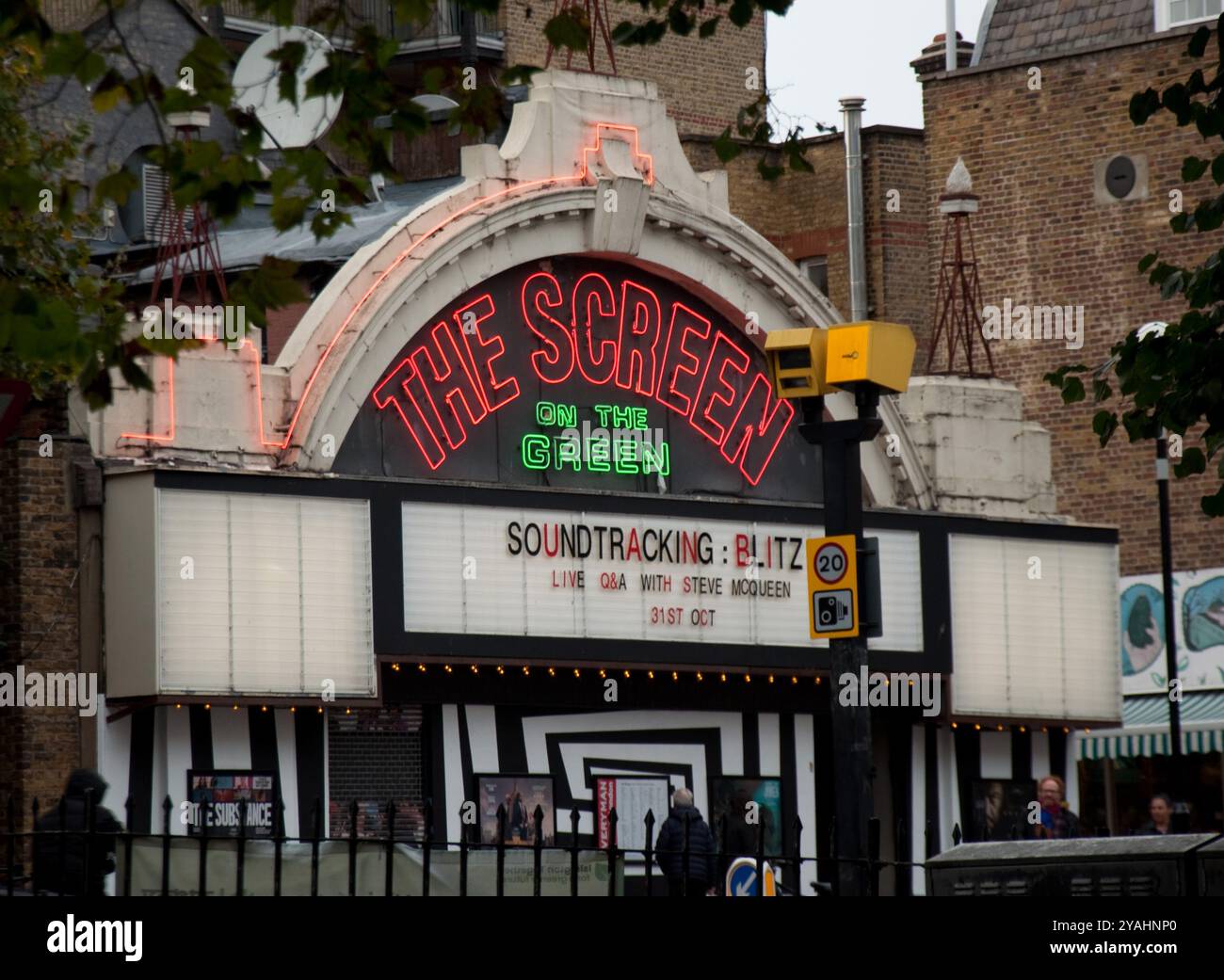 the-screen-on-the-green-islington-north-london-london-england