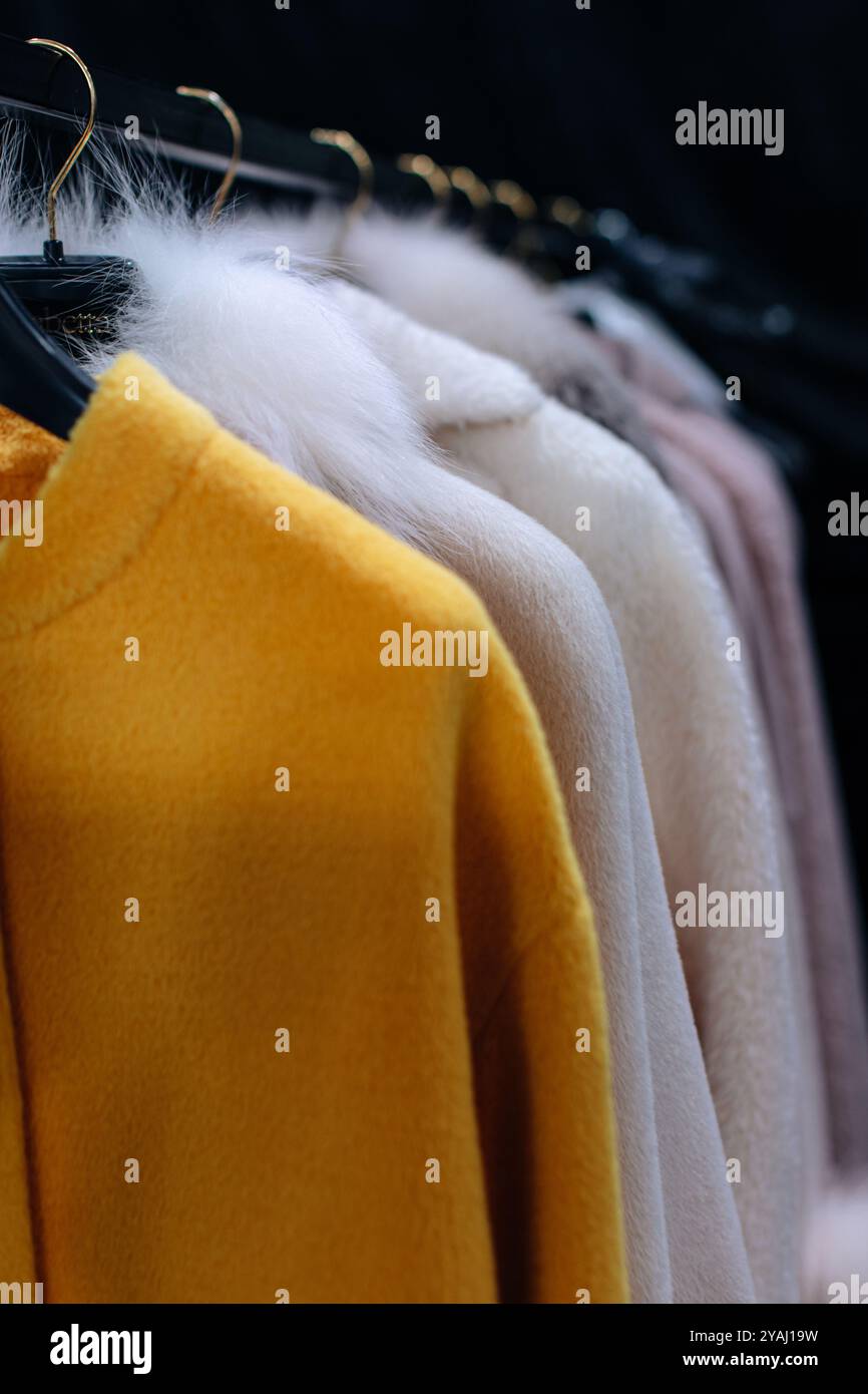 White fur coats hi-res stock photography and images - Alamy