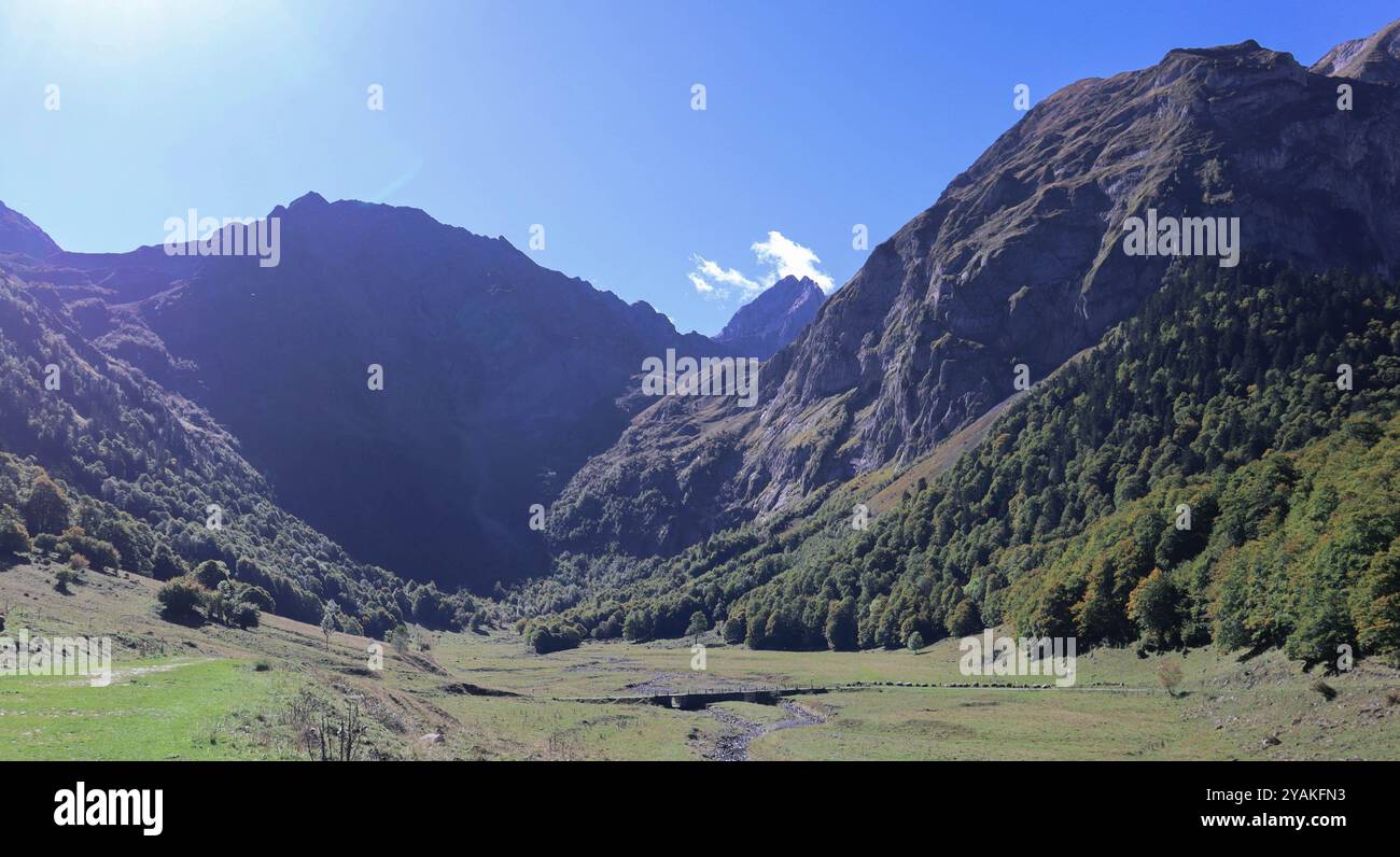 Beautiful view of the Pyrenees Mountains in Spain from L'Artiga de Lin Stock Photo