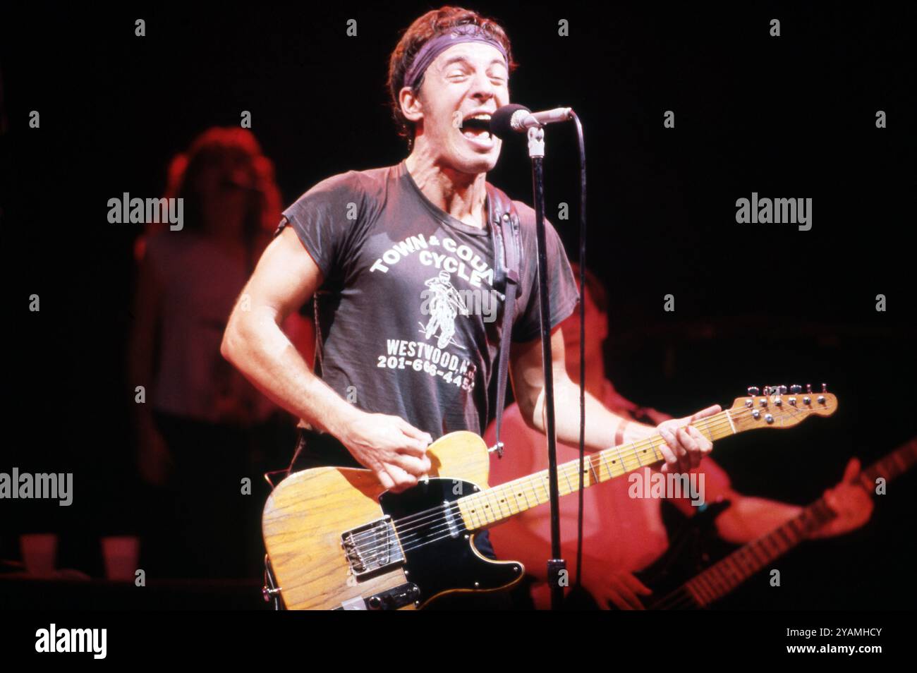 DETROIT - JULY 30: American singer-songwriter Bruce Springsteen during ...