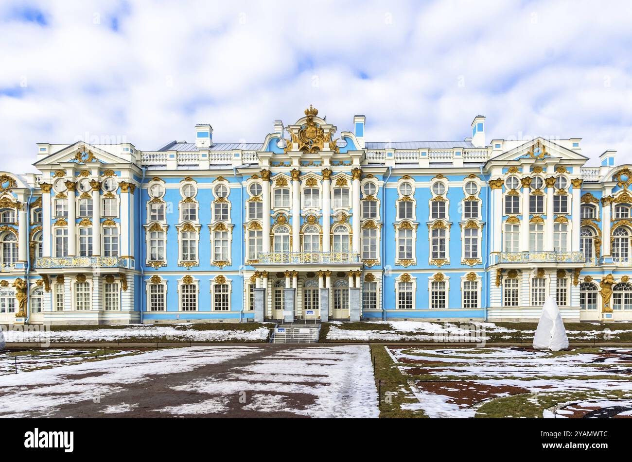 Overview on facade palace hi-res stock photography and images - Alamy