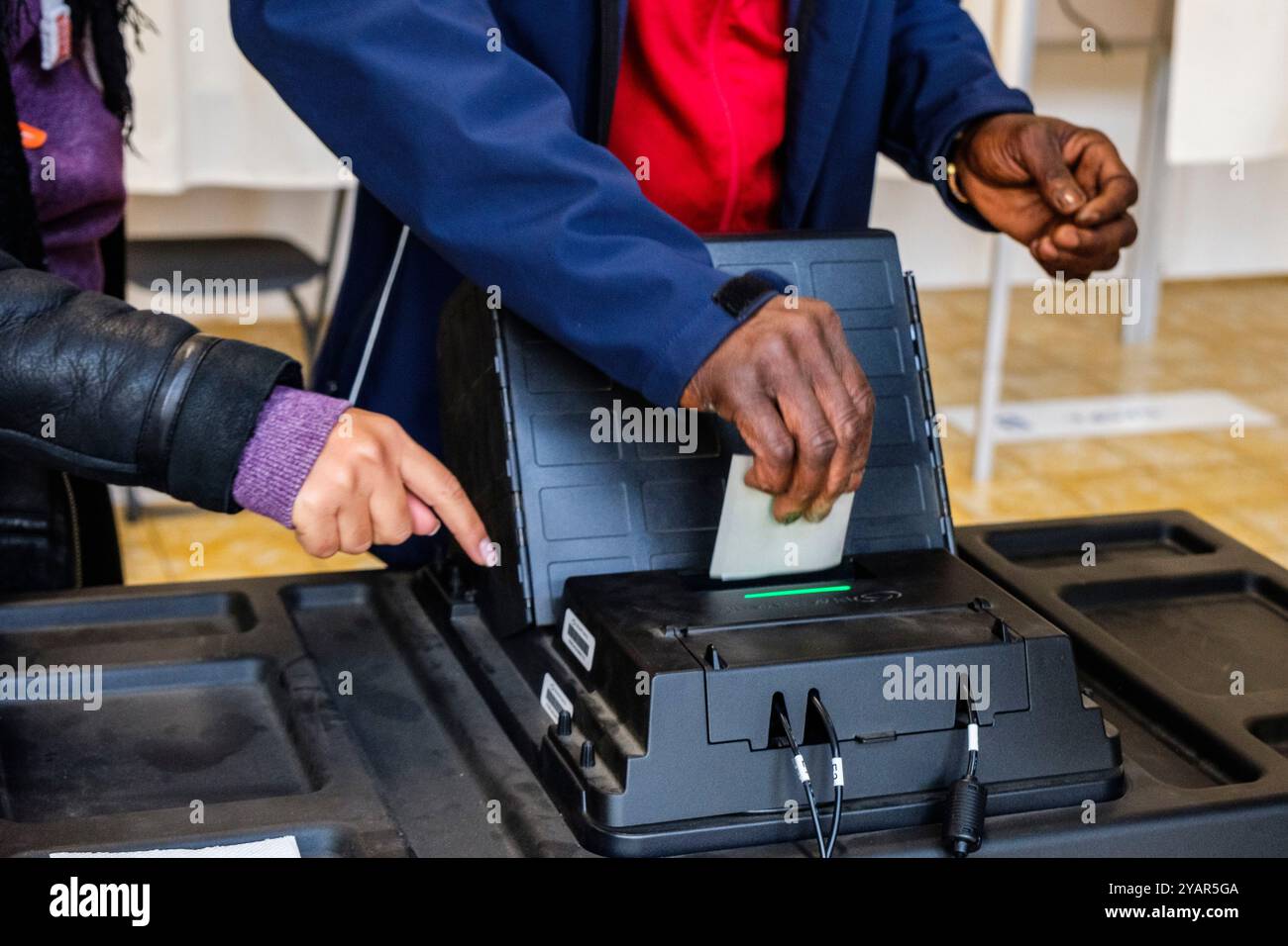In Belgium, the voters are called to elect councellors and  mayor in their cities, and to elect the provincial deputies. | En Belgique, les électeurs Stock Photo
