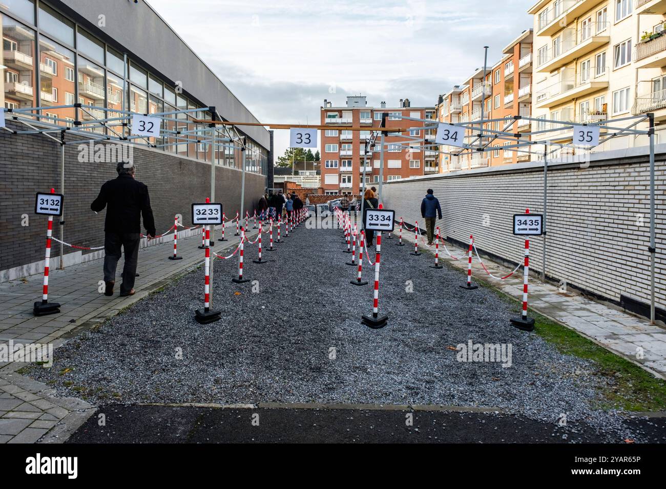 In Belgium, the voters are called to elect councellors and  mayor in their cities, and to elect the provincial deputies. | En Belgique, les électeurs Stock Photo