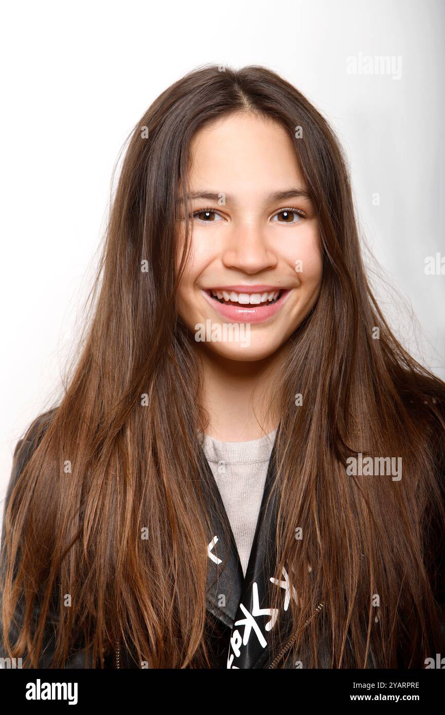 Teenager energy hi-res stock photography and images - Alamy