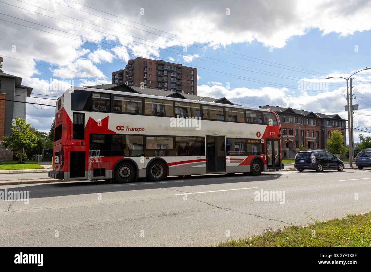 Oc transpo bus in hi-res stock photography and images - Alamy