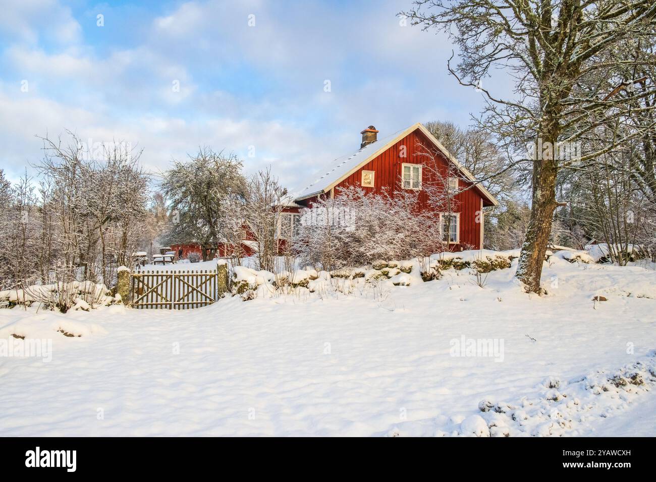 Frost covered landscape gate hi-res stock photography and images - Alamy