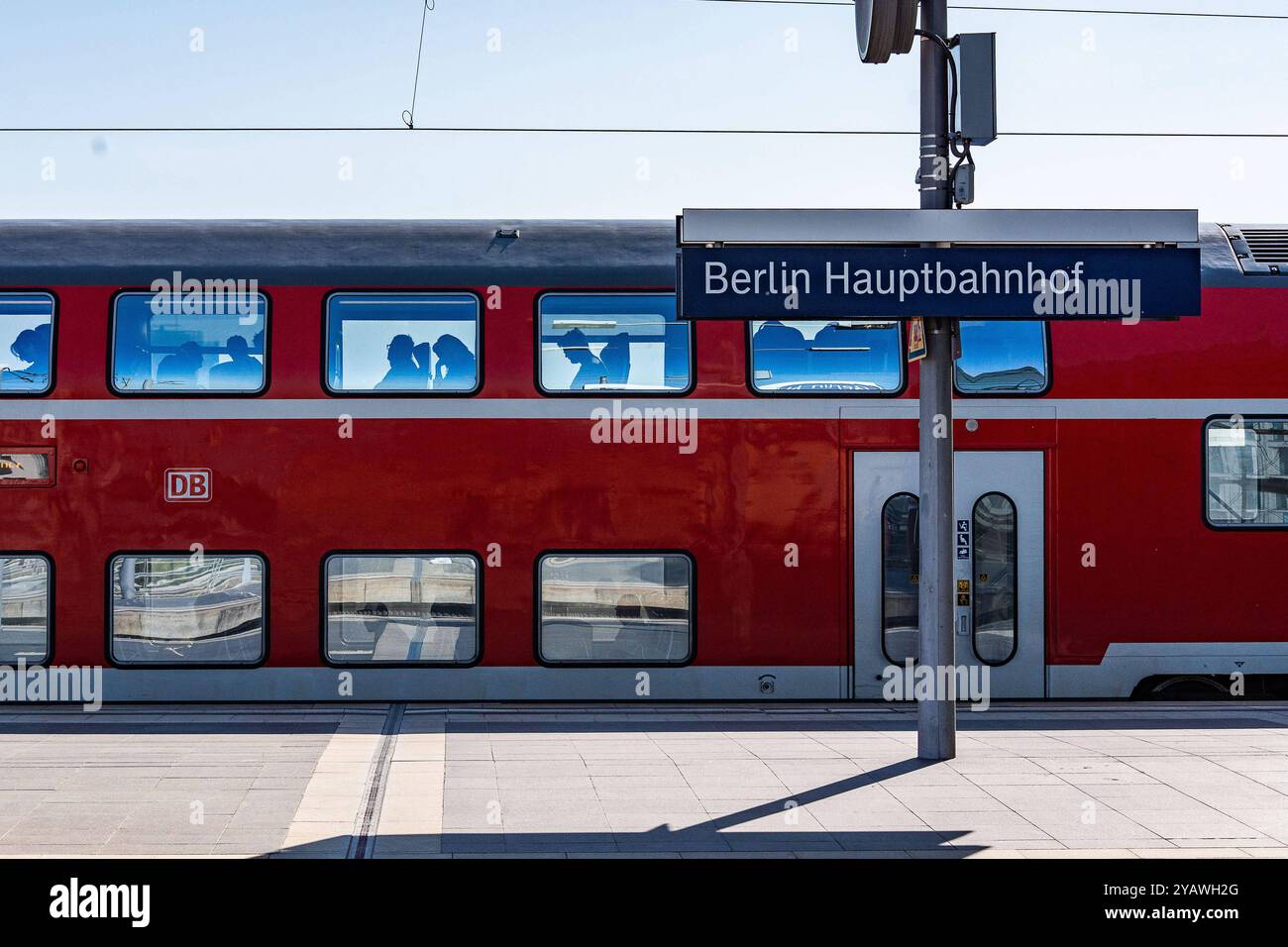 fahrplanwechsel-bei-der-bahn-wirtschaft-verkehr-zugverkehr-zug-am
