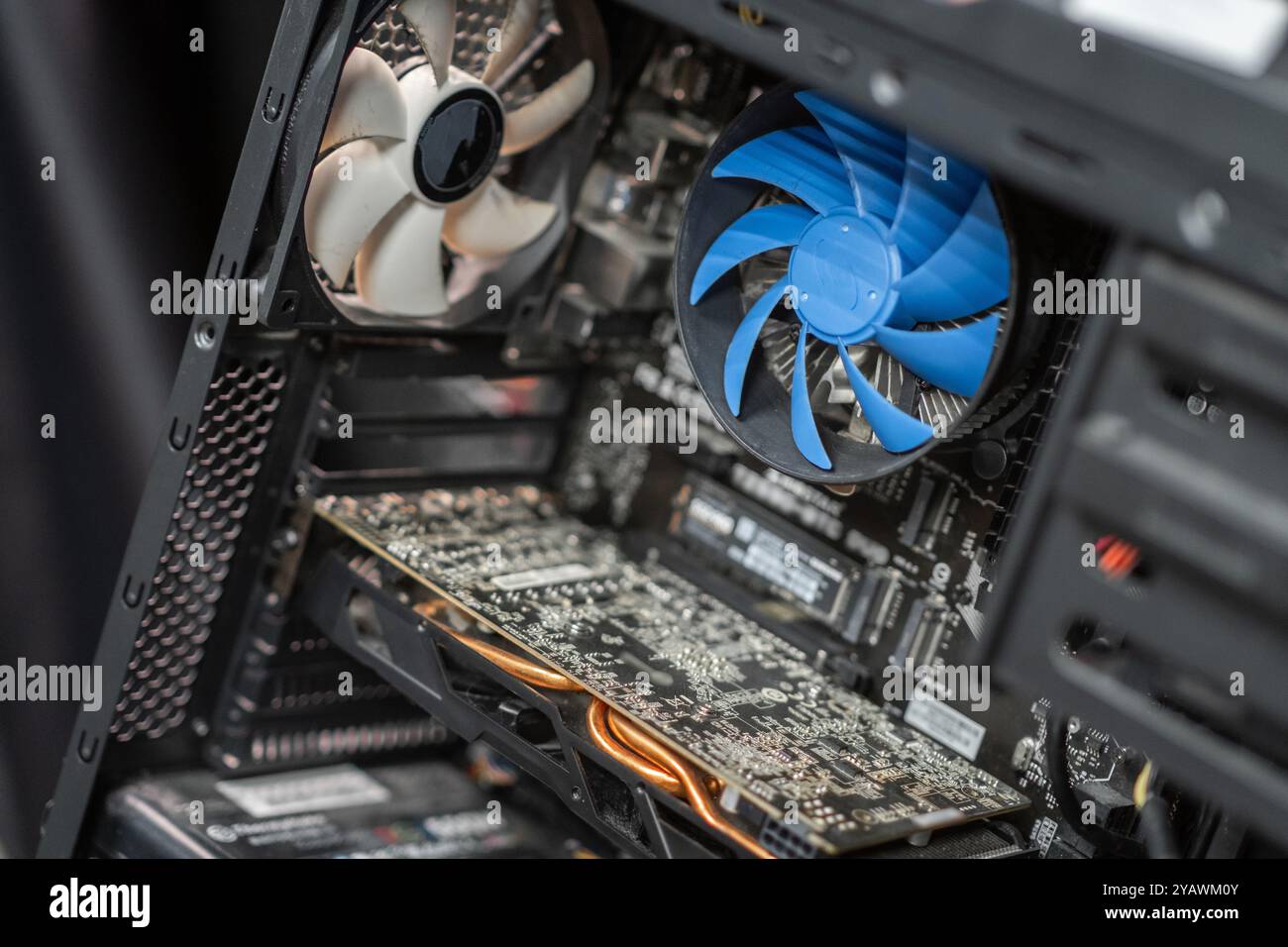 Circuit like graphics hi-res stock photography and images - Alamy