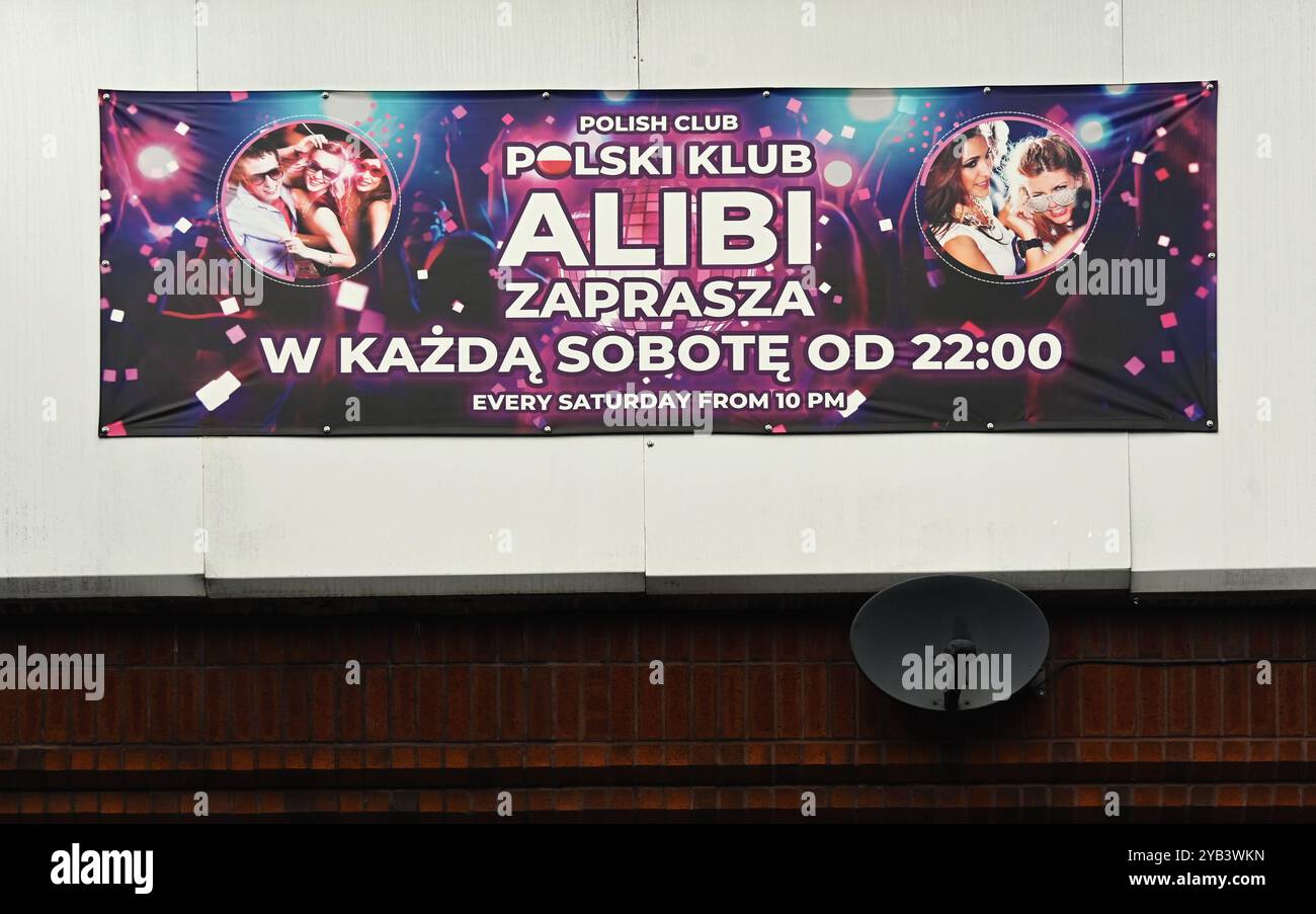 Banner advertising Polish Club, Polski Alibi Zaprasza W Kazda Sobote Od 22.00. Bradford Place, Walsall, West Midlands, England, United Kingdom, Europe Stock Photo