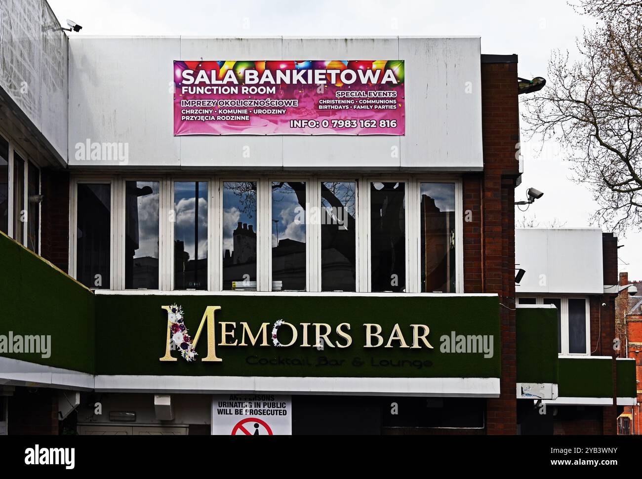 Memoirs Bar, Cocktail bar and lounge. Bradford Place, Walsall, West Midlands, England, United Kingdom, Europe. Stock Photo