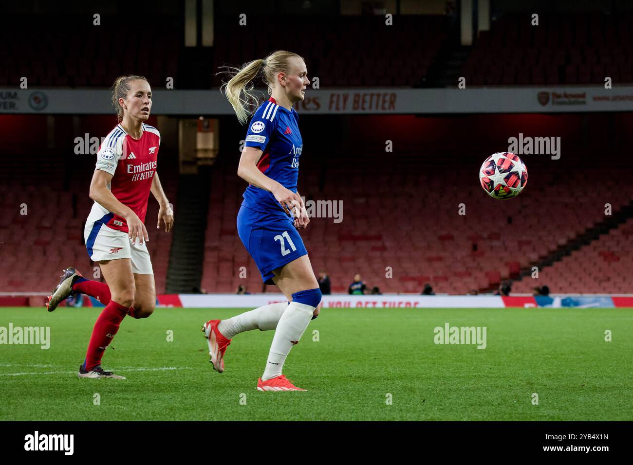 London, England, October 16 2024 Katrina Saevik (21 Valerenga) in