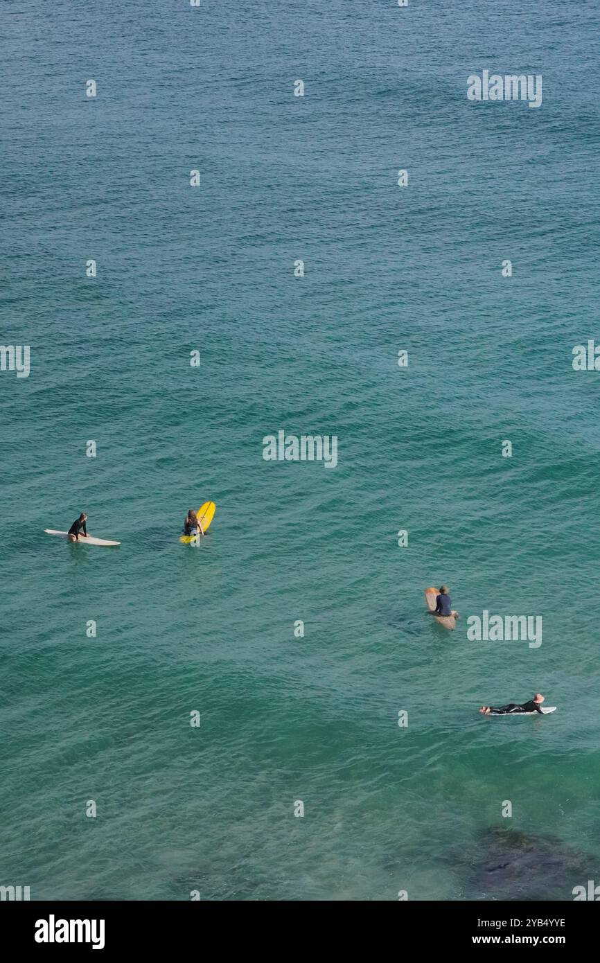 Surfing riders hi-res stock photography and images - Alamy