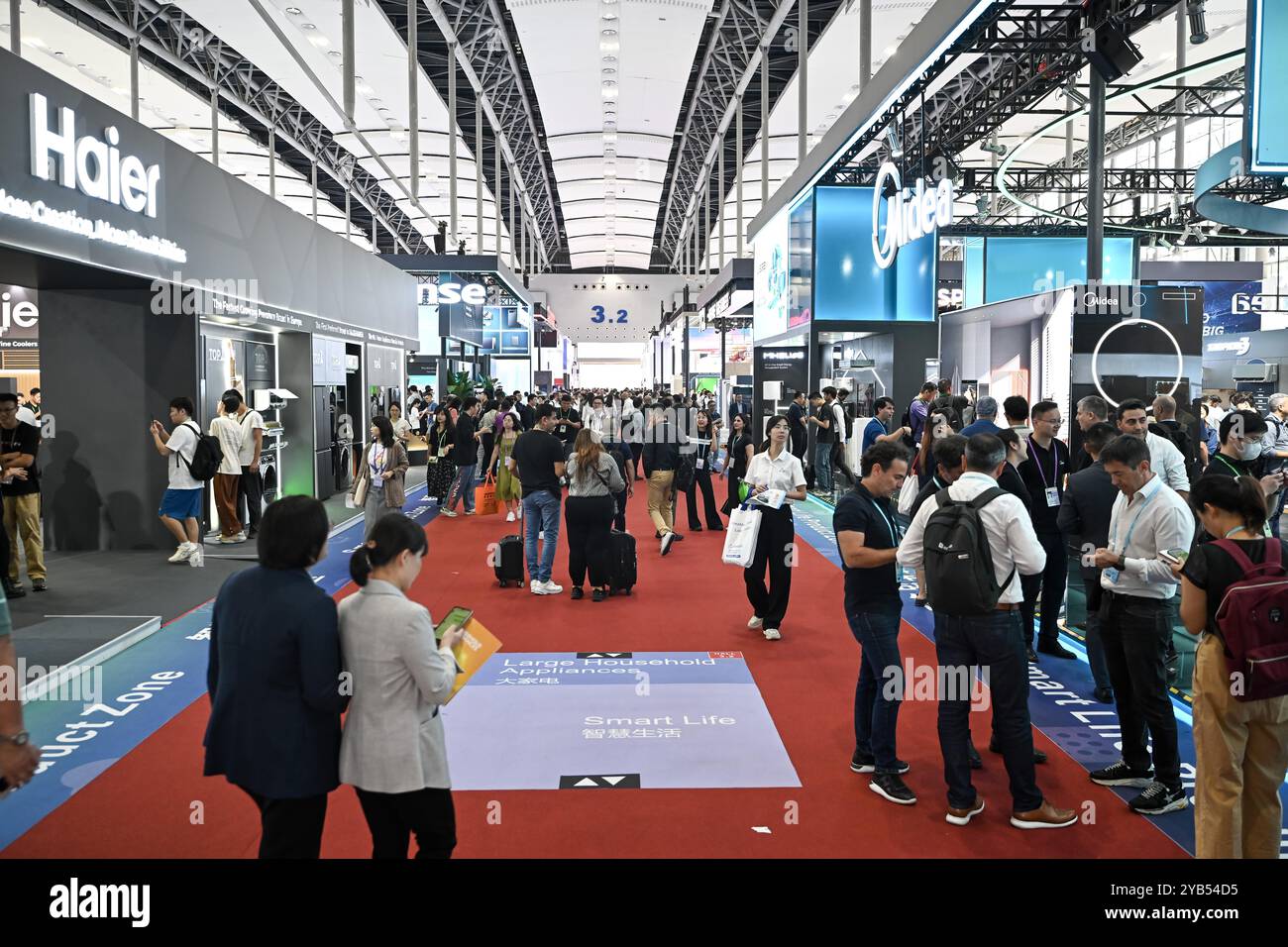 **CHINESE MAINLAND, HONG KONG, MACAU AND TAIWAN OUT** Advanced