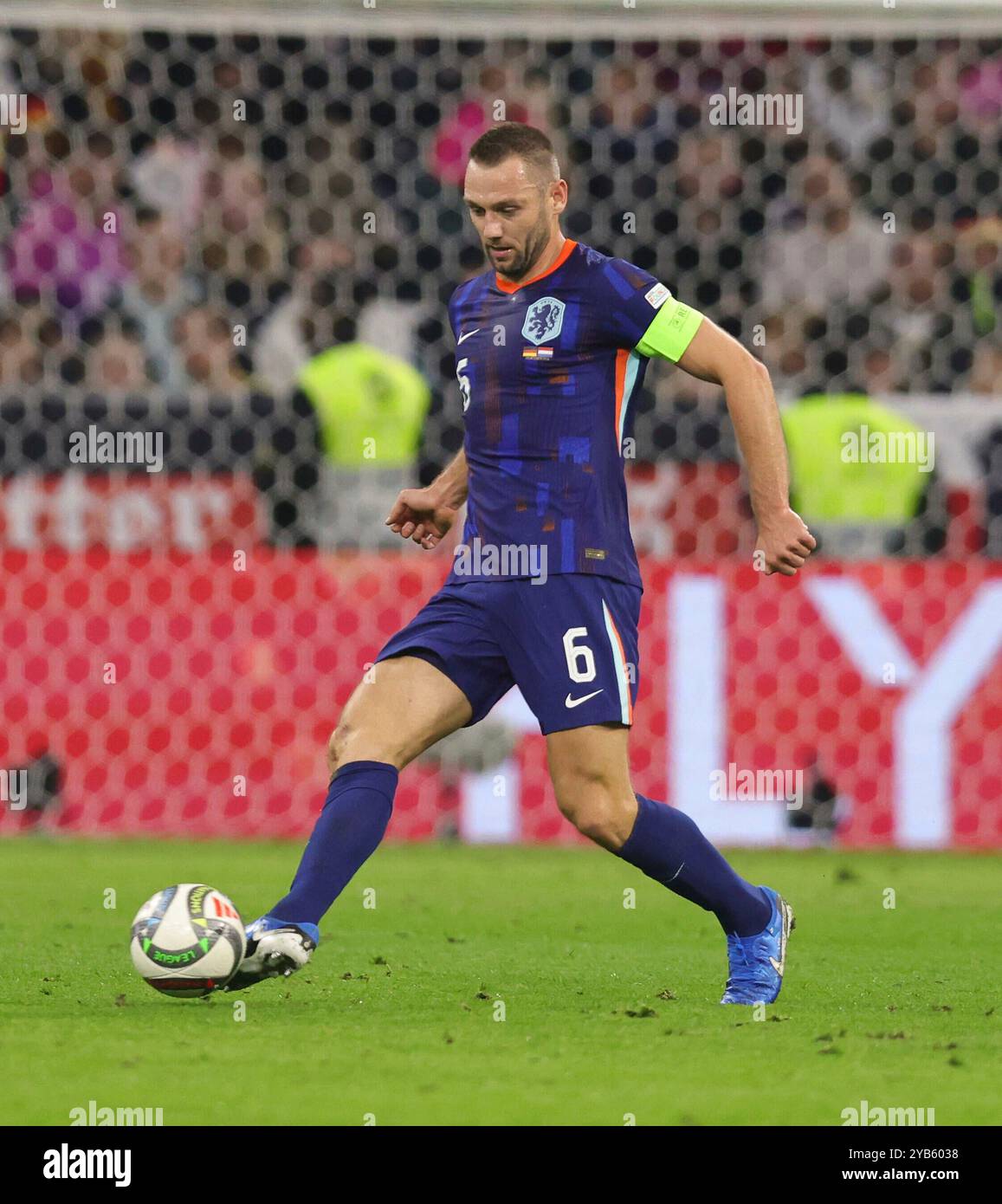 その他 Stefan de Vrij Team Crests Patch 10/10 Stefan de Vrij Team Crests Patch 10/10