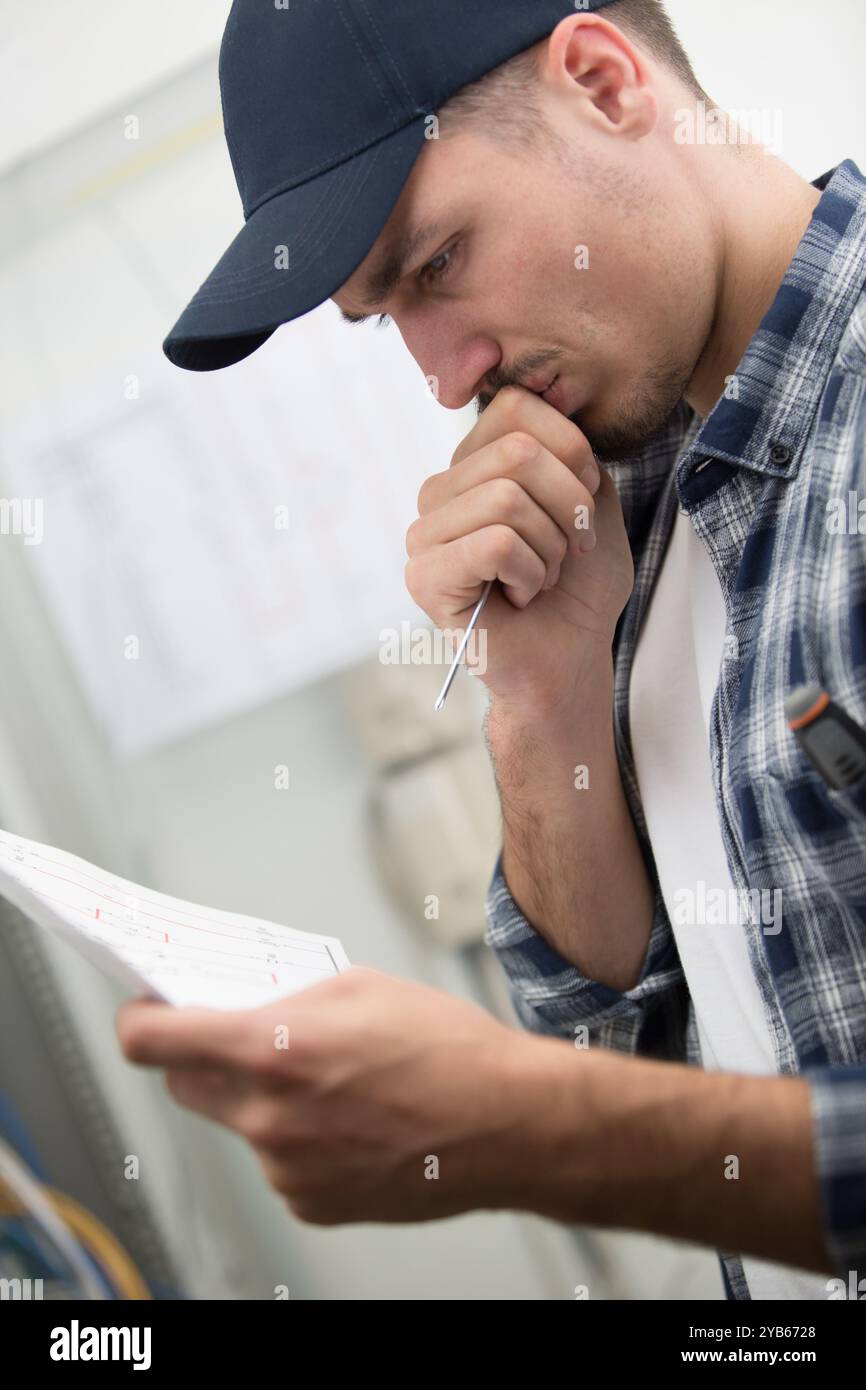 Audit checklist clipboard check hi-res stock photography and images - Alamy