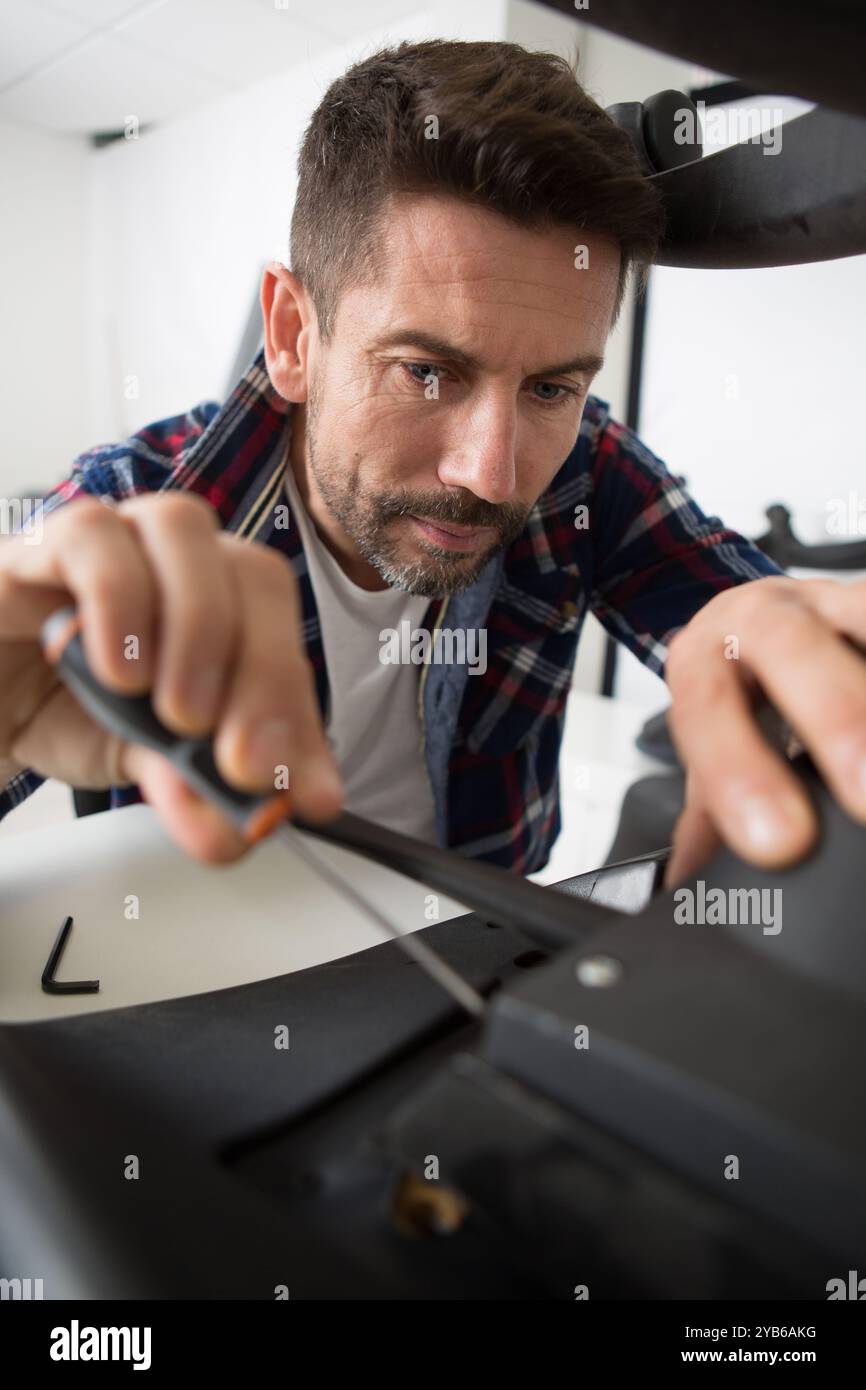 Asian mechanical engineer using hi-res stock photography and images - Alamy