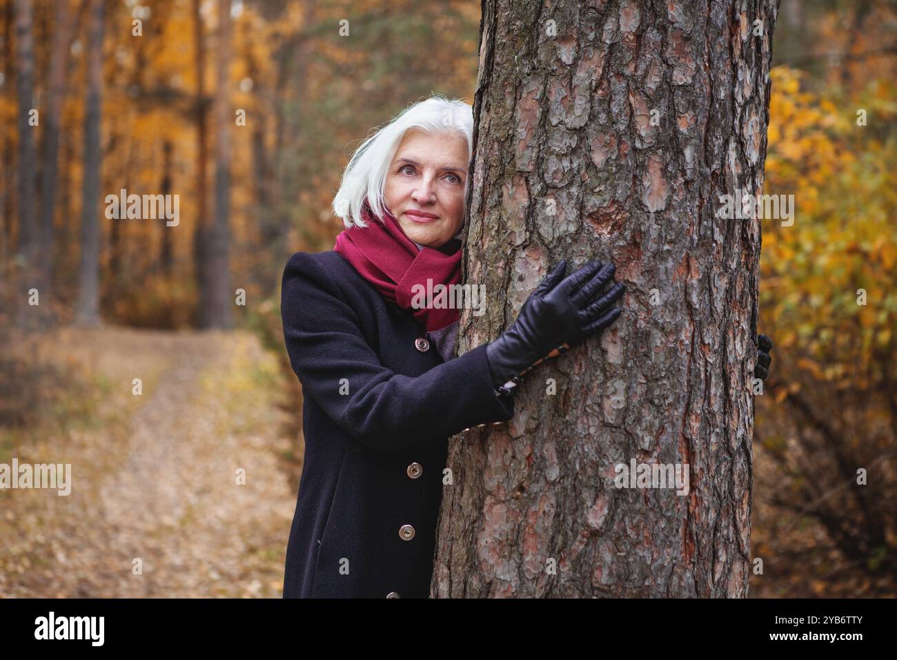 Beautiful senior mature woman hi-res stock photography and images - Alamy