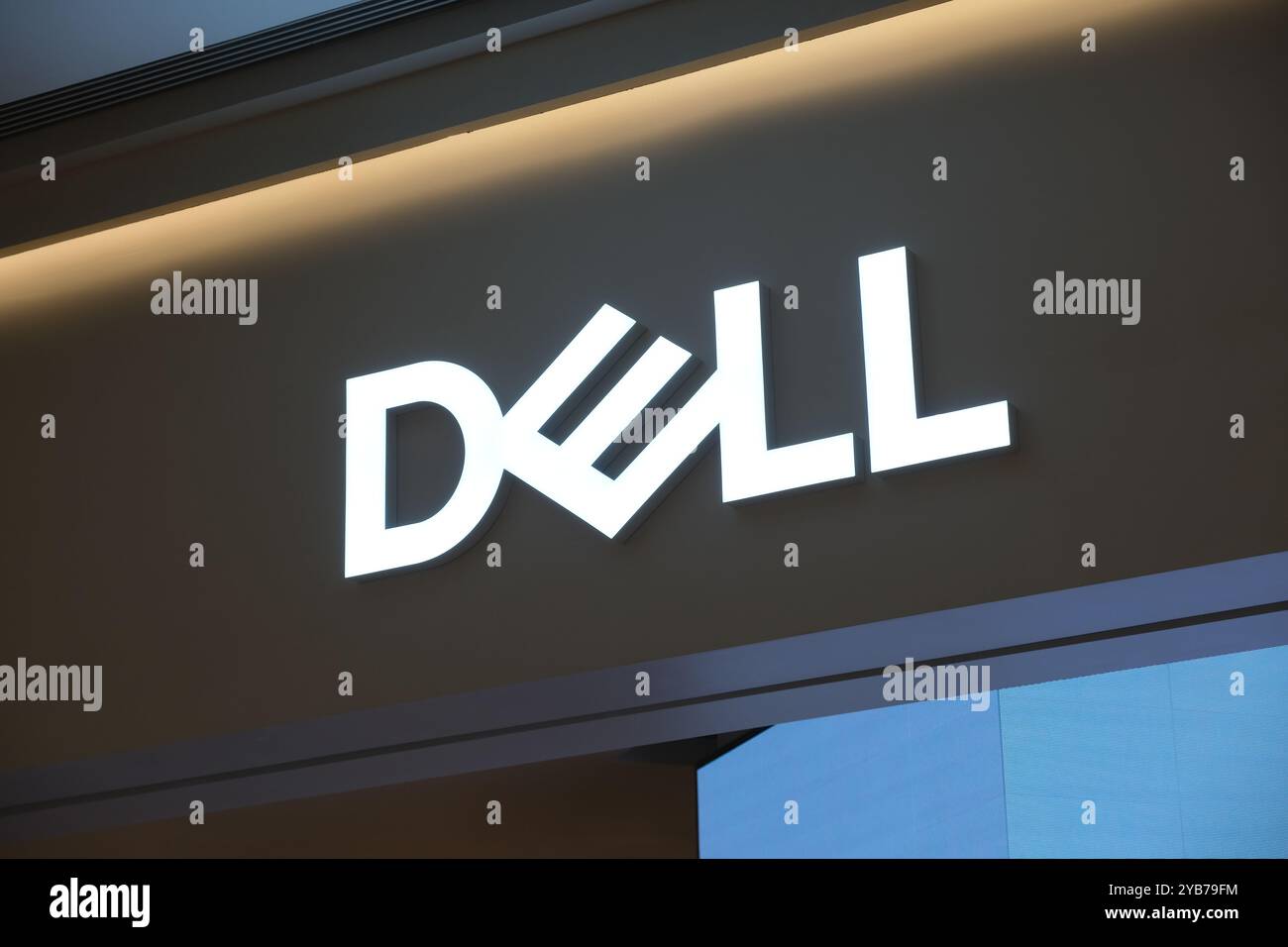 Dell logo hi-res stock photography and images - Alamy