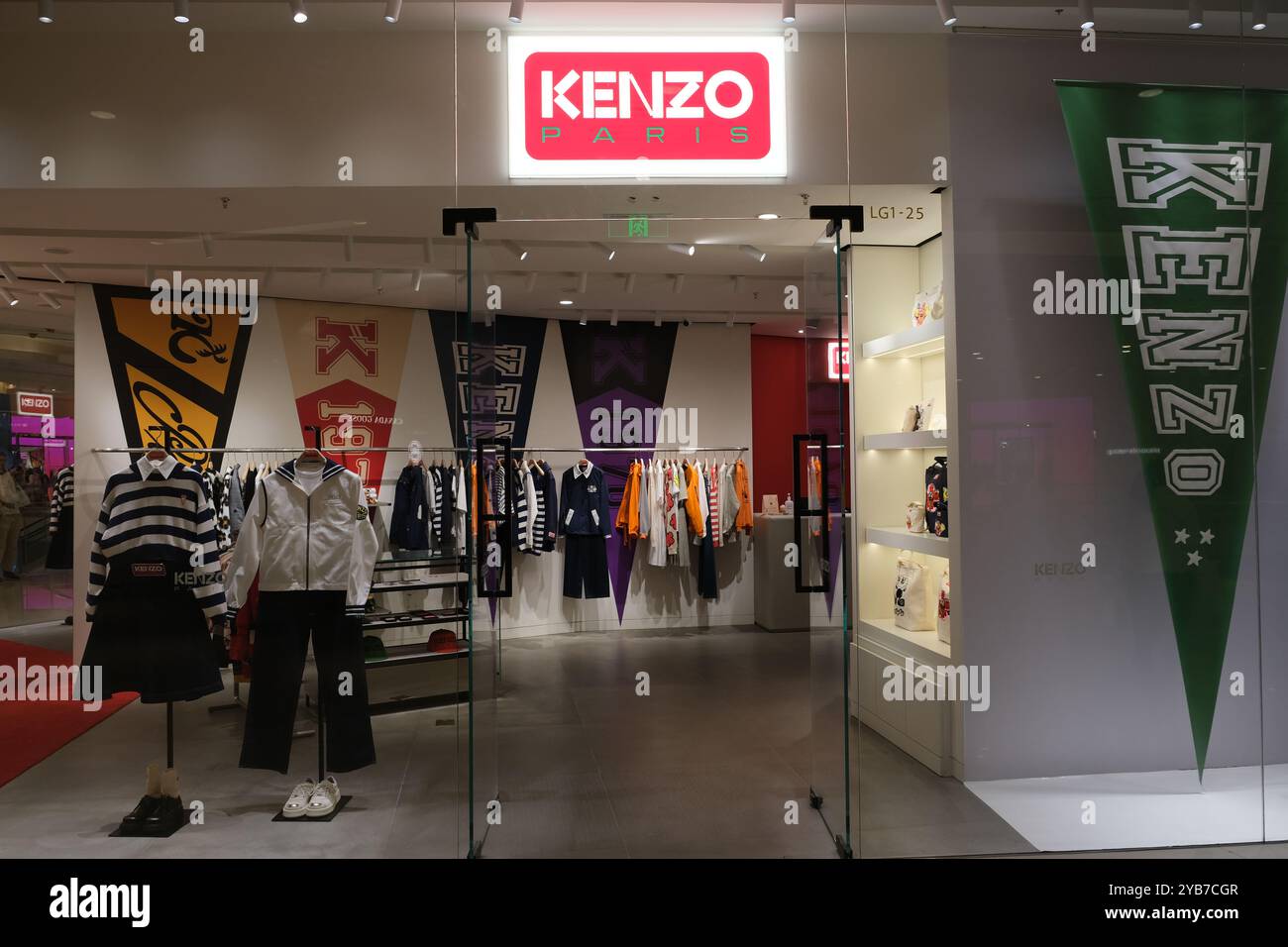 Kenzo boutique rome hot sale