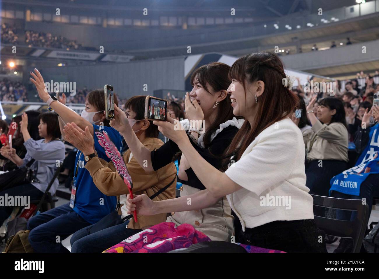 Suntory sunbirds hi-res stock photography and images - Alamy