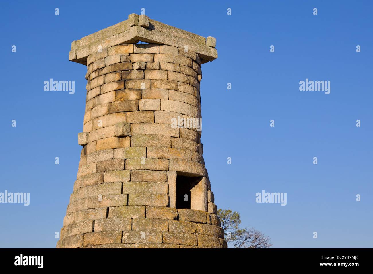 Gyeongju, South Korea - November 11th, 2023: A detailed close-up view of Cheomseongdae Observatory, one of the oldest surviving astronomical towers in Stock Photo