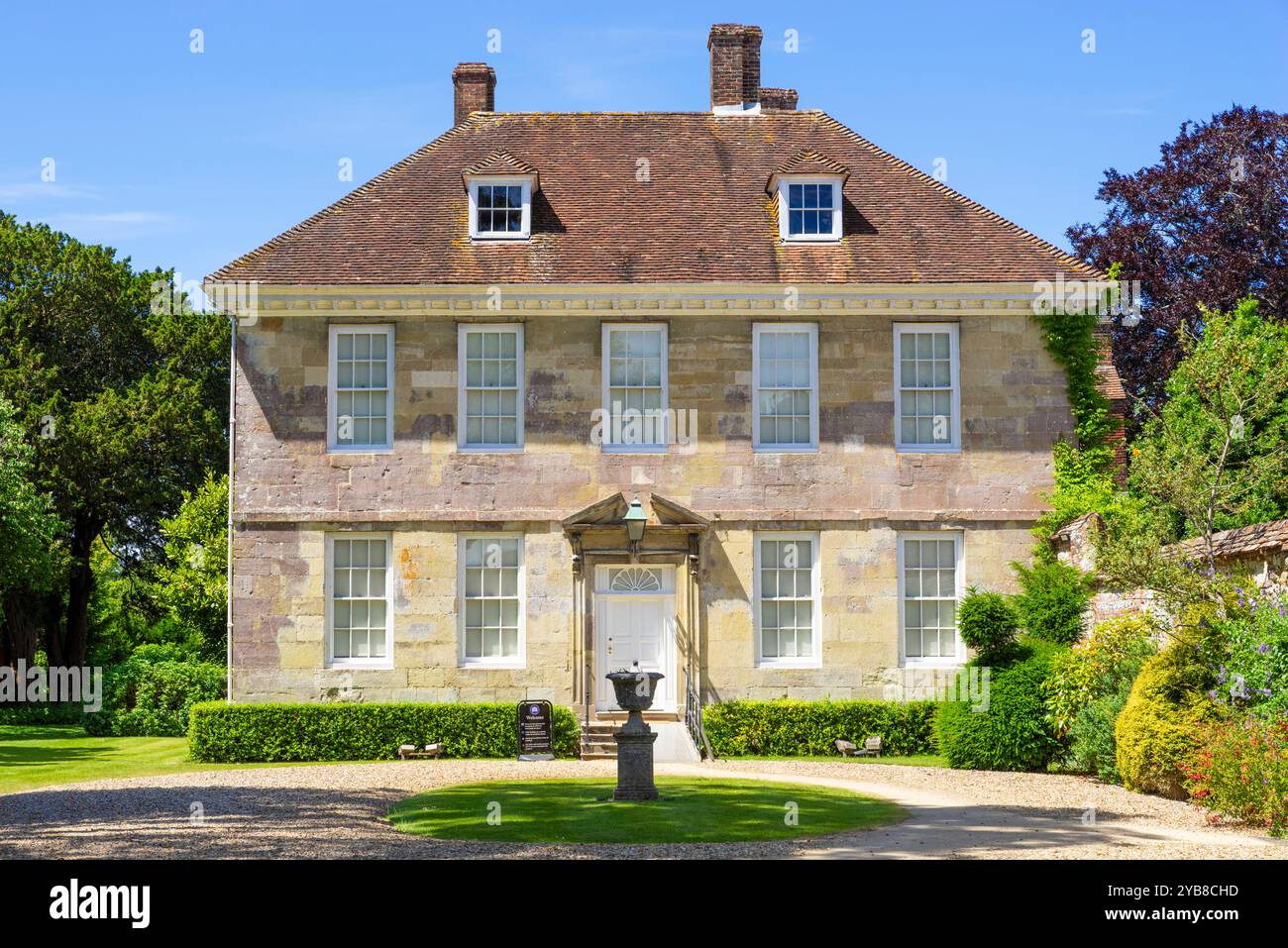 Arundells Medieval house where former Prime Minister Edward Heath lived Cathedral close Salisbury Wiltshire England UK GB Europe Stock Photo